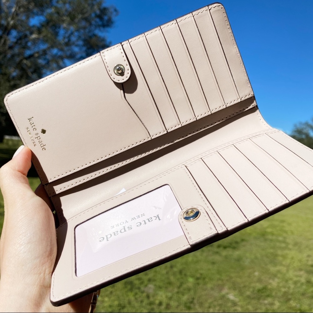 Gaby’sBags💕 Kate Spade Wallet Rose Gold - Picture 5 of 6